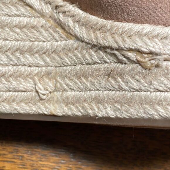 Nine West tan platform wedge sandals 4” heel and 1 1/2 “ platform in front 7 M - Picture 7 of 11